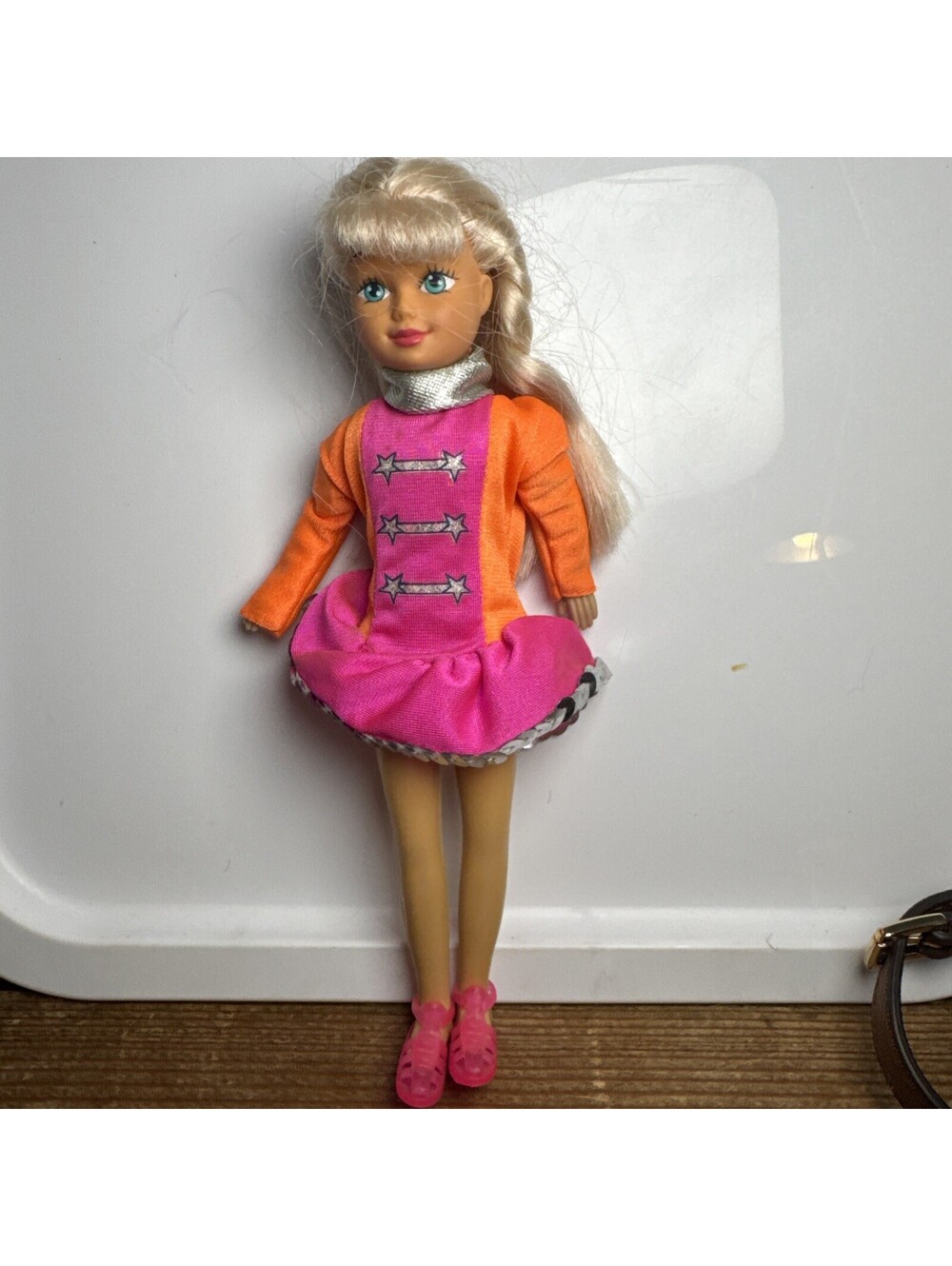 Vintage Barbie 1992 Baton Twirling Skipper Mattel #3931 TNT Click Knees